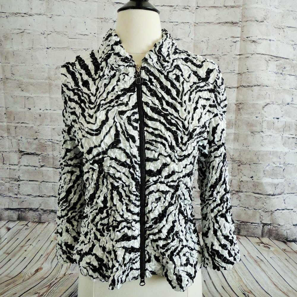 joseph ribkoff black White Zip jacket size 8 M